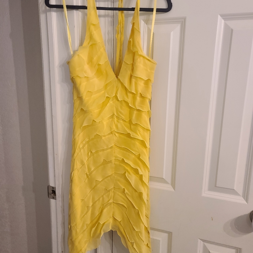 BCBG MAXAZRIA DRESS SZ 4